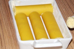 Cannelloni cu branza, nuca de cocos si dulceata de zmeura