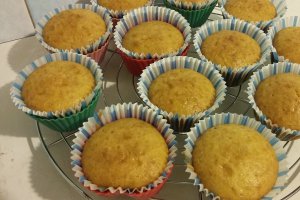 Briose cu crema de ciocolata