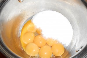 Prajitura cu nuca si ciocolata