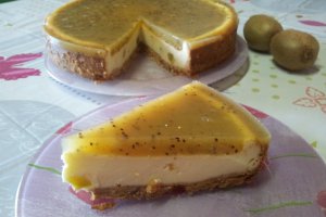 Cheescake cu jeleu de kiwi
