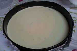Cheescake cu jeleu de kiwi