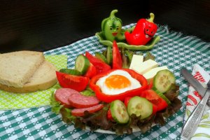 Ou ochi cu aperitiv