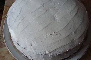 Tort Alb Negru (sau Tort Aniversar)