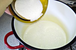 Fundite delicioase cu lapte