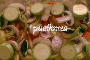 Fleica  cu legume la cuptor