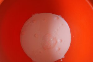 Savarine cu dulceata de zmeura