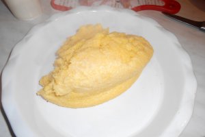 ''Tarta'' cu mamaliga si ce am gasit prin frigider