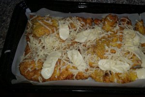 Snitele din piept de pui cu mozzarela si cascaval la cuptor