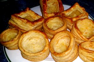Vol-au-vent cu pui și ciuperci