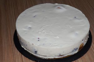 Tort cu fructe, frisca si mascarpone