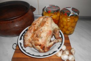 Ostropel de pui la oala de lut