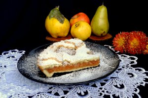 Tarta cu fructe de toamna