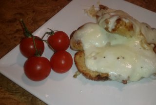 Snitel de pui cu mozzarella