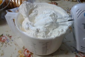 Reteta de Tort diplomat - un dulce festiv si gustos