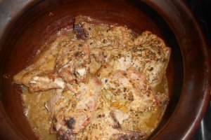 Cotlet de porc la oala de lut