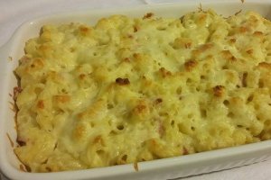 Paste cu sunca si branza la cuptor