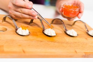 Mousse de somon cu crema de branza Delaco