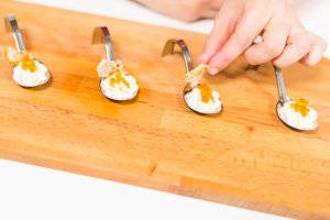 Mousse de somon cu crema de branza Delaco