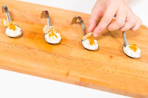 Mousse de somon cu crema de branza Delaco