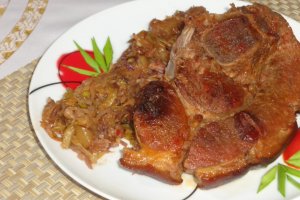 Jambon la tigaie cu varza
