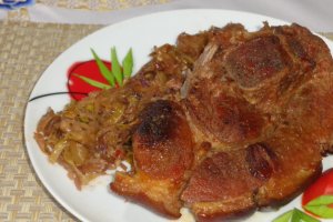 Jambon la tigaie cu varza