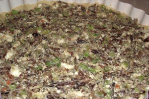 Tarta cu telemea, praz si ciuperci de padure