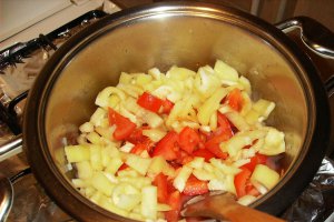 Gulaş de legume