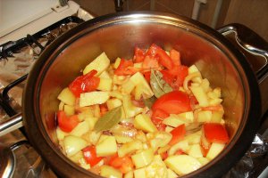 Gulaş de legume