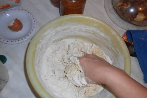 Prajitura cu foi si mere calite