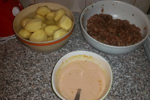Chiftele cu cartofi la cuptor