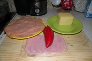 Sandwis din piept de pui la cuptor