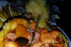 Pui cu orez in ananas - Khao phad sapparod