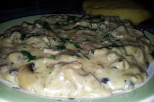 Ciuperci la tigaie cu smantana si mozzarella