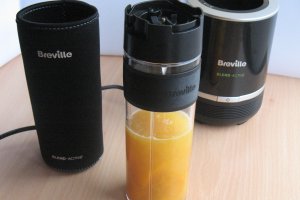 Smoothie de piersici si suc de portocale