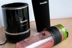 Smoothie cu kiwi, mere si mure