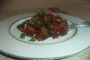 Ciuperci calite cu ardei kapia