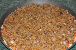 Pizza cu carne tocata