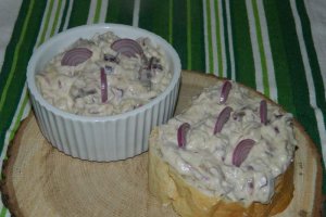 Salata de peste afumat