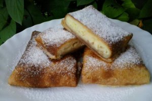 Clatite cu branza