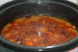 Tocanita de pipote si inimi de pui la slow cooker Crock-Pot 3.5 L