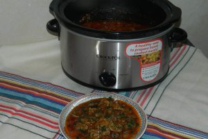 Tocanita de pipote si inimi de pui la slow cooker Crock-Pot 3.5 L