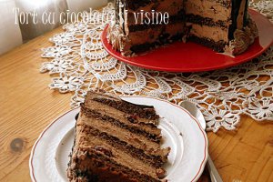 Tort cu ciocolata si visine