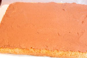 Prajitura cu nuci si crema de unt