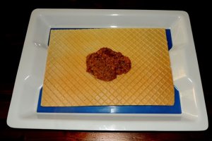Napolitane cu alune macinate, biscuiti si dulce de leche