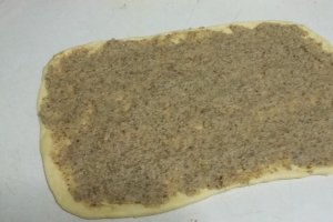 Cozonac cu nuca si mac