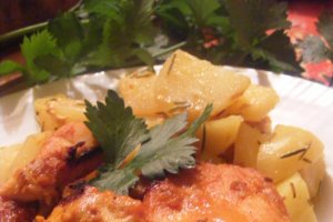 Sticky chicken - Cartofi cu rozmarin si piept de pui la cuptor