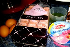 Tiramisu reteta cu menta si biscuiti roz - reteta 200