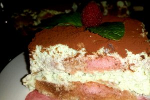 Tiramisu reteta cu menta si biscuiti roz - reteta 200