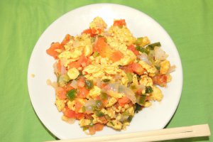 Omleta, chinezeasca, cu rosii