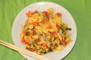 Omleta, chinezeasca, cu rosii
